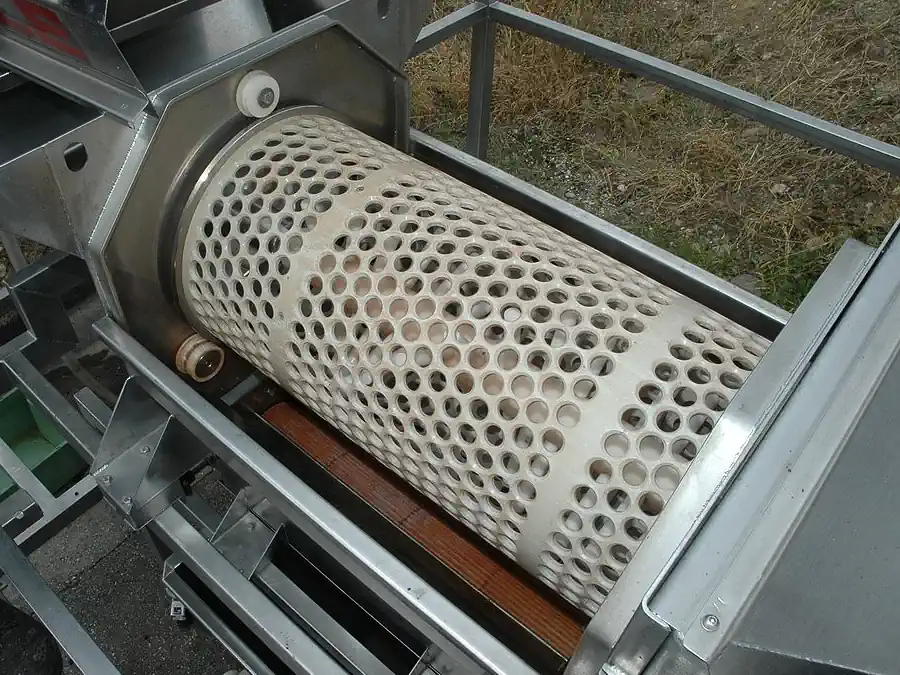 A trommel screen as also used for food waste processing.